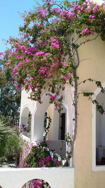 Hotel Theartemis Perissa Exterior foto